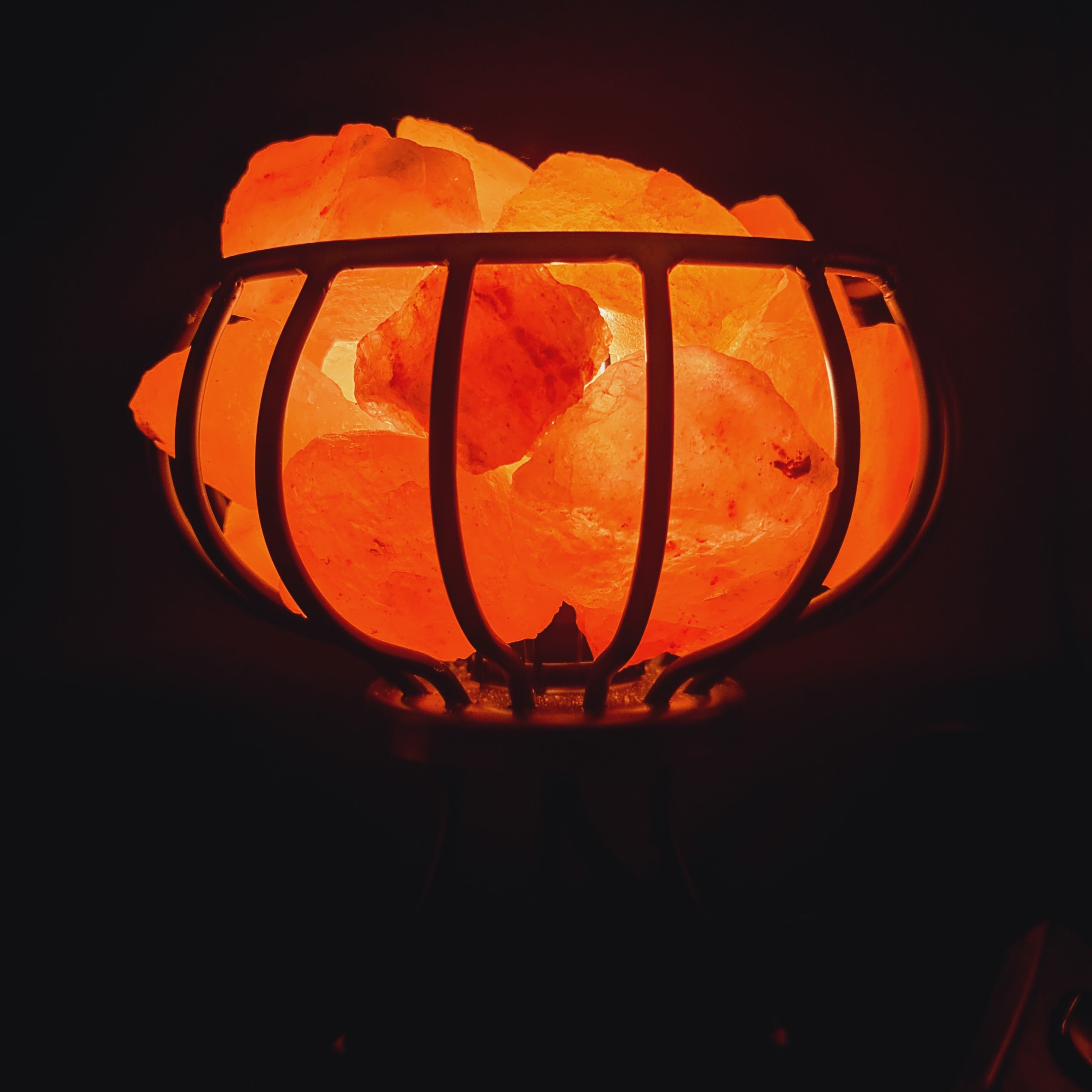 Himalaya Salzlampe - Klein Runder Korb mit Steinsalzbrocken , Schatulle (Klein)